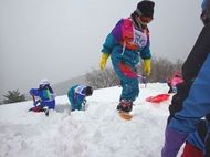 雪山をつくるぞー