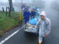 キャンプ場に出発！