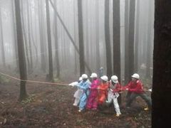 力いっぱい引っ張って